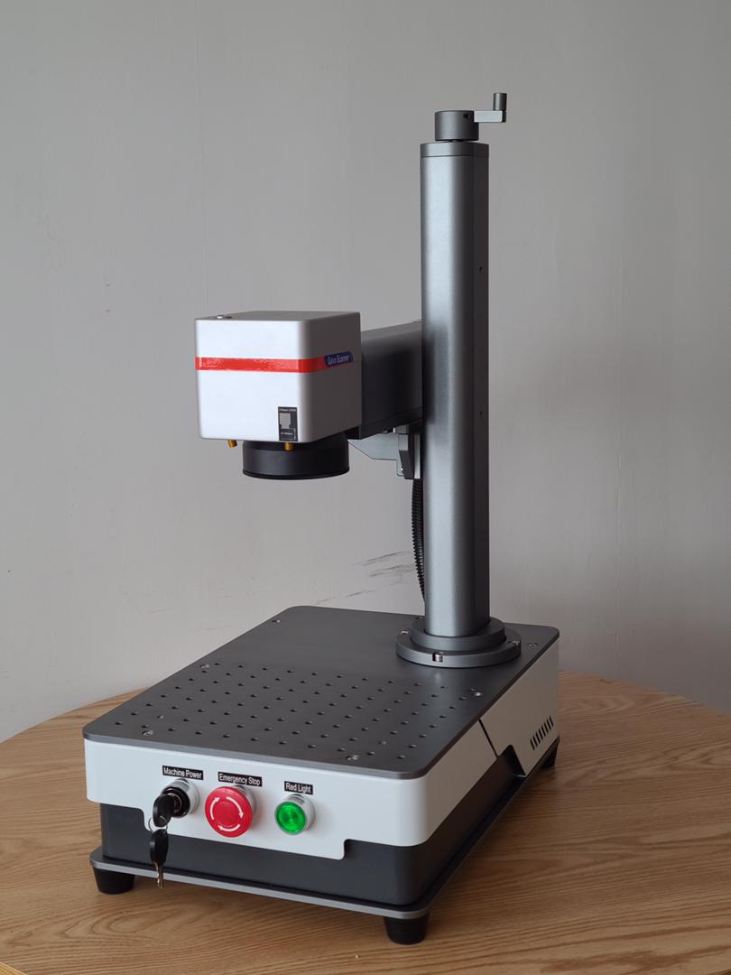 Máquina de Gravação a Laser Mesa